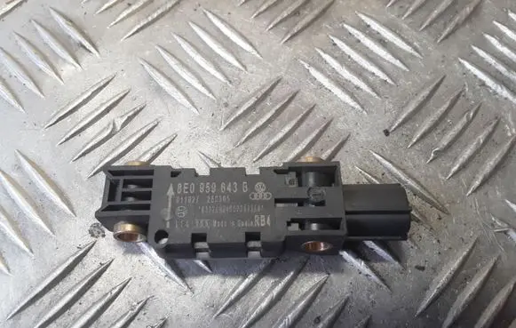 Audi A4 S4 B7 8E 8H Airbag deployment crash/impact sensor 8E0959643B