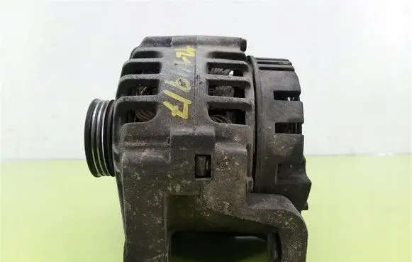 Renault Kangoo I Generator/alternator 7700437090
