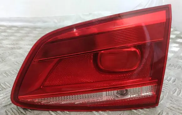 Volkswagen PASSAT B7 Tailgate rear/tail lights 3AF945094L