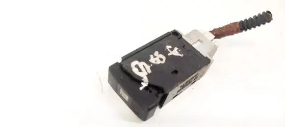 Toyota Avensis T250 Windscreen/window heater switch 153261