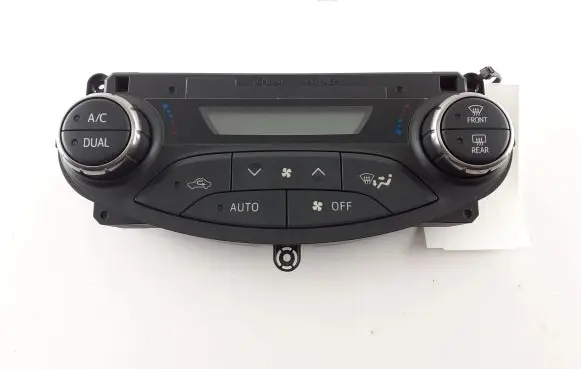 Toyota Yaris Climate control unit 559000D810