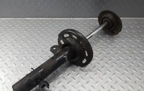 Peugeot 208 Front shock absorber/damper 9804831180