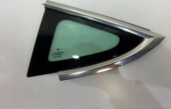 Tesla Model 3 Rear side window 151497800B