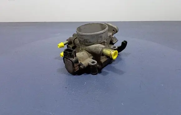 Toyota Avensis Verso Throttle body valve 8945220130