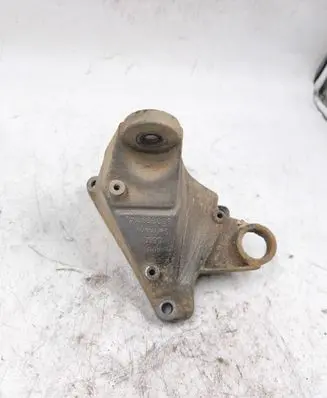 Audi A4 S4 B5 8D Engine mounting bracket 8D0399114L