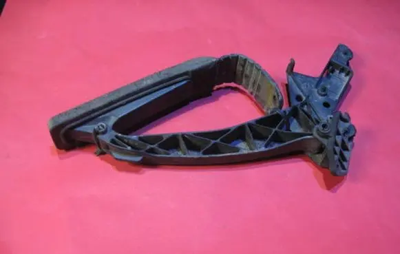 Mercedes-Benz E W210 Accelerator throttle pedal 2103010520