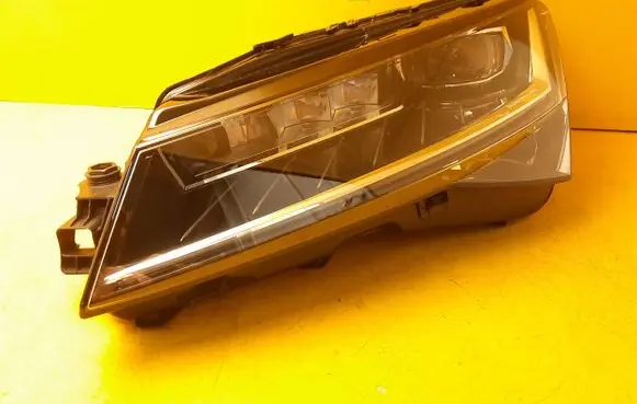 Skoda Superb B8 (3V) Headlight/headlamp 3V2941015E