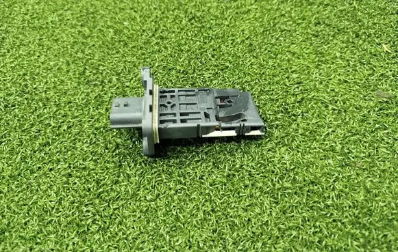 Renault Trafic III (X82) Mass air flow meter 226807131R 060028506 93450753