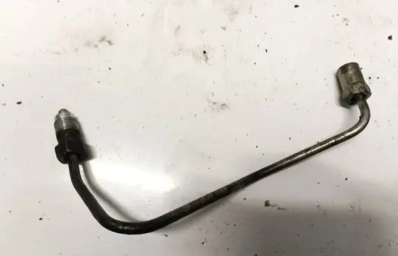 Toyota Avensis Verso Fuel line pipe 