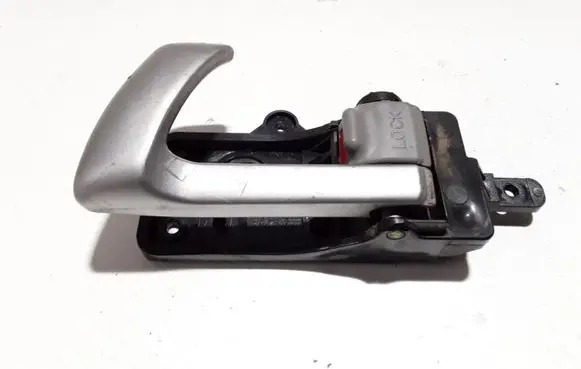 Hyundai Santa Fe Front door interior handle