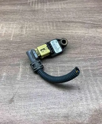 Toyota Avensis T250 Airbag deployment crash/impact sensor 8917405010