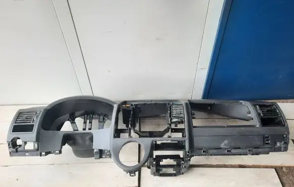 Volkswagen Transporter - Caravelle T5 Dashboard