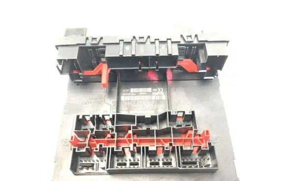 Audi A3 S3 A3 Sportback 8P Comfort/convenience module 8P0907279A F005V00219