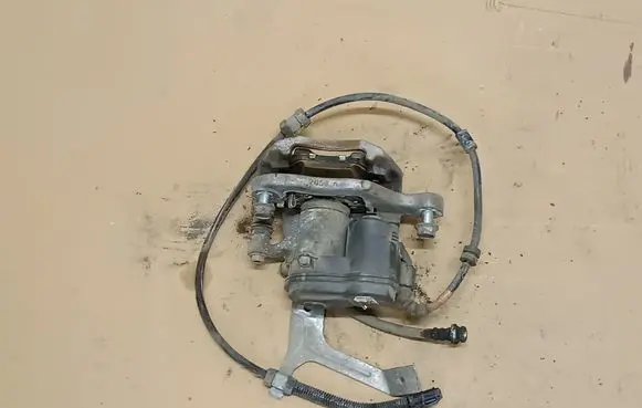 Nissan Leaf II (ZE1) Rear brake caliper 44000 5747808