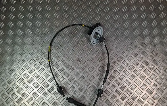 KIA Sorento Gear shift cable linkage D007NLD