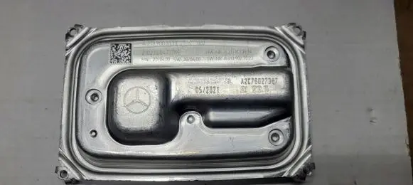 Mercedes-Benz Sprinter W907 W910 Voltage converter/converter module 