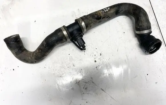 Audi Q7 4L Engine coolant pipe/hose
