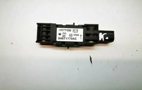 Chrysler 300 - 300C Airbag deployment crash/impact sensor 04671779AC