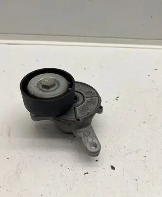 Volkswagen Golf VIII Generator/alternator belt tensioner 04L903315J