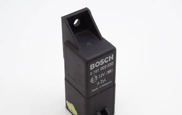 Honda Accord Glow plug pre-heat relay 0281003030
