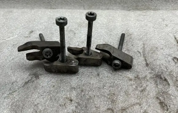 Fuel Injector clamp holder