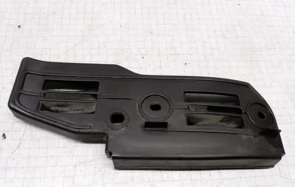 Volkswagen PASSAT B5.5 Front bumper mounting bracket 3B0807183E