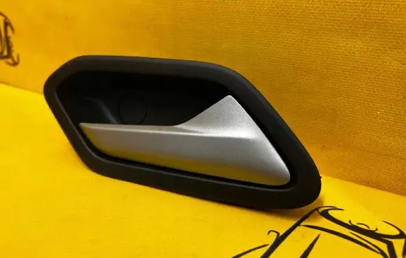Dacia Sandero III Front door interior handle 826727800R 826720213R 826724420R