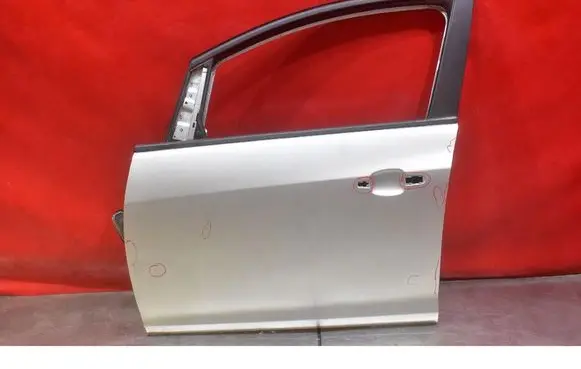 Opel Astra J Front door 