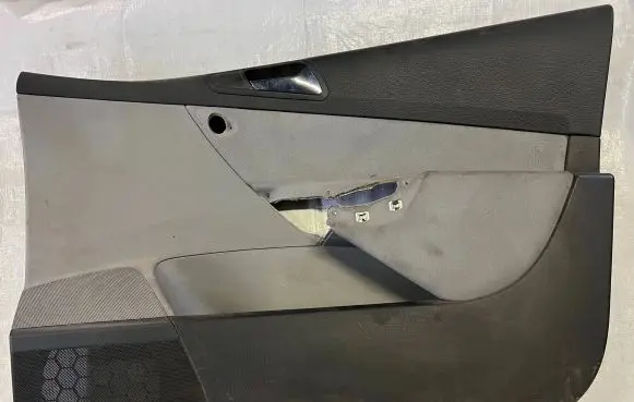 Volkswagen PASSAT B6 Front door card panel trim 3C1837114B 3C1867126 1K0947419A