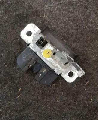 Volkswagen Cross Polo Tailgate/trunk/boot lock/catch/latch 6Q6827505