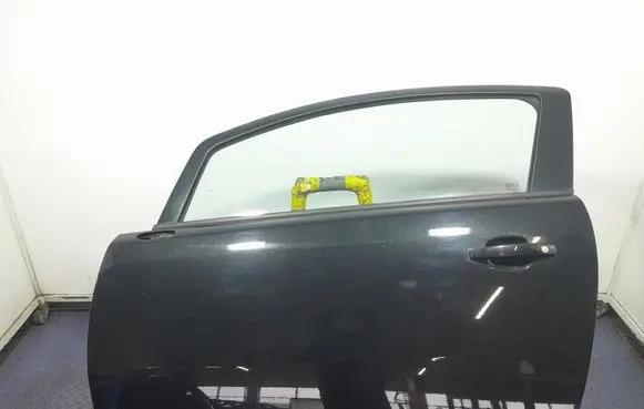 Opel Corsa E Front door