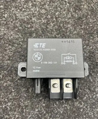 BMW 6 F06 Gran coupe Coolant fan relay 9198302 2313242001330