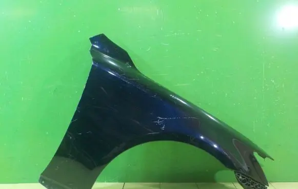 Lexus IS 220D-250-350 Fender PRZOD PRAWY
