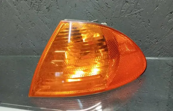 Front indicator light