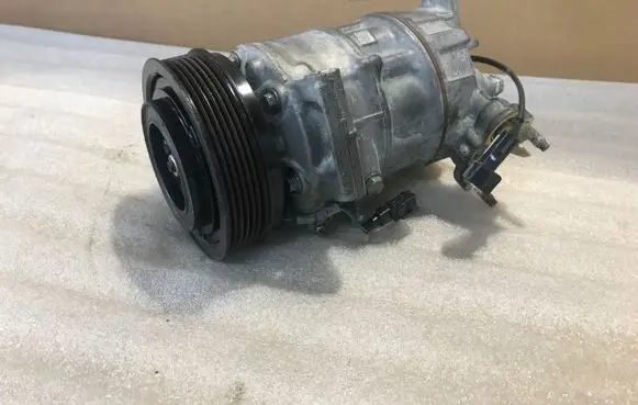 Volvo XC90 Air conditioning (A/C) compressor (pump) 31469966