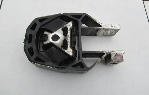 Ford Transit Gearbox mounting bracket AV616P082AC