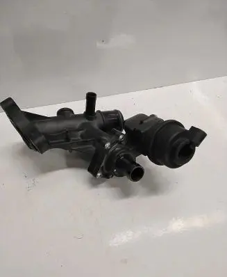 Thermostat/thermostat housing