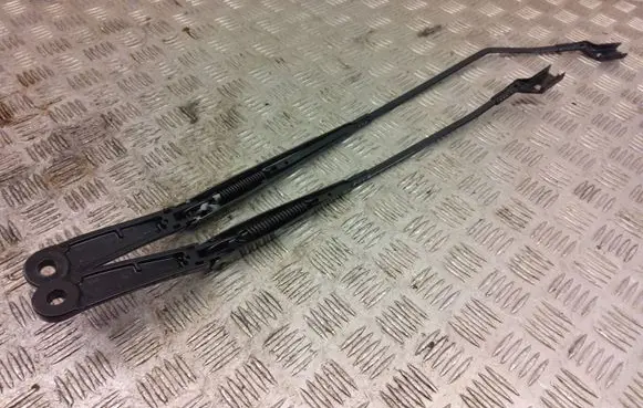 Ford Puma Front wiper blade arm H1BB17526DA