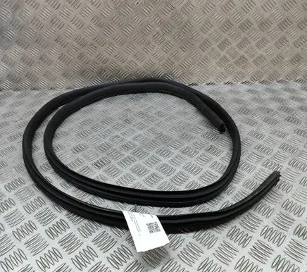 BMW 5 E60 E61 Rubber seal rear door 828316UA3A