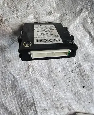 Toyota RAV 4 (XA30) Alarm control unit/module 8973042011 2370003731