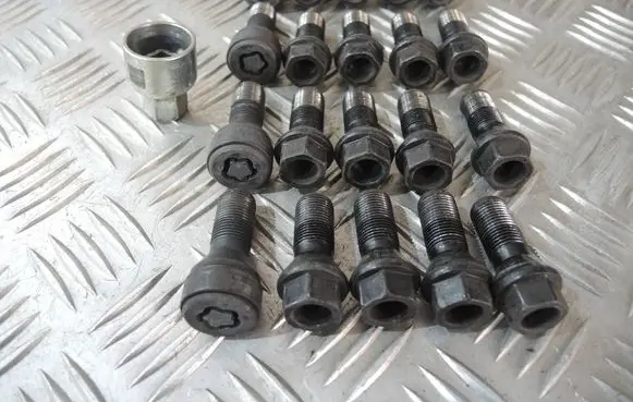 Mini Cooper F57 Nuts/bolts 