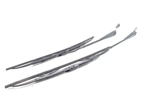 Volkswagen New Beetle Front wiper blade arm 