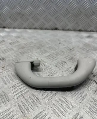 Volkswagen Tiguan Rear interior roof grab handle