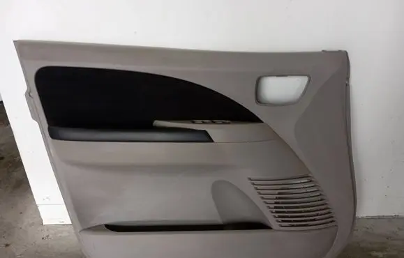 Mitsubishi Grandis Front door card panel trim MR57608101