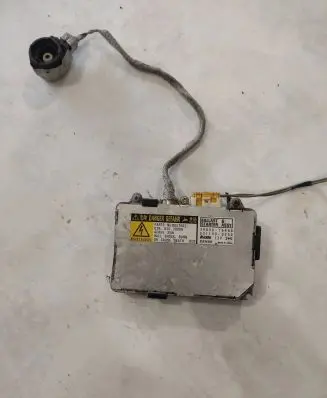 Land Rover Discovery 3 - LR3 Headlight ballast module Xenon 3900016488 0311000250