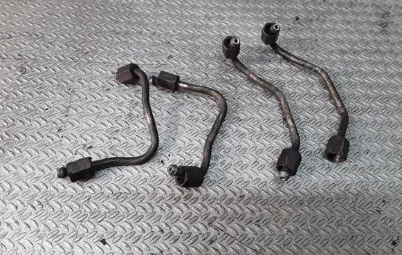 Citroen C5 Fuel injector supply line/pipe 