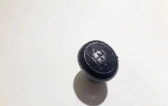 Hyundai i10 Gear lever shifter trim leather/knob