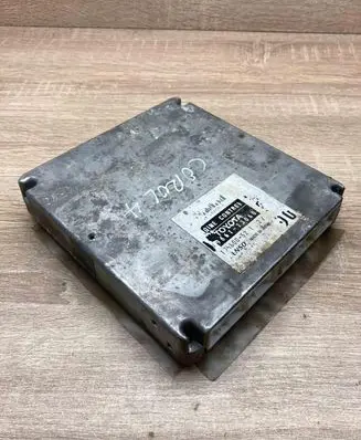 Toyota Corolla E120 E130 Engine control unit/module ECU 8966113060 1758005211
