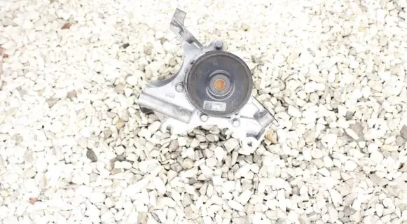Toyota Avensis T270 Water pump 7823008