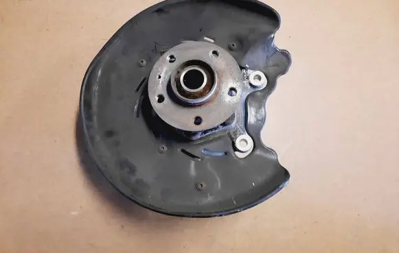 Audi A8 S8 D4 4H Rear wheel hub spindle/knuckle 